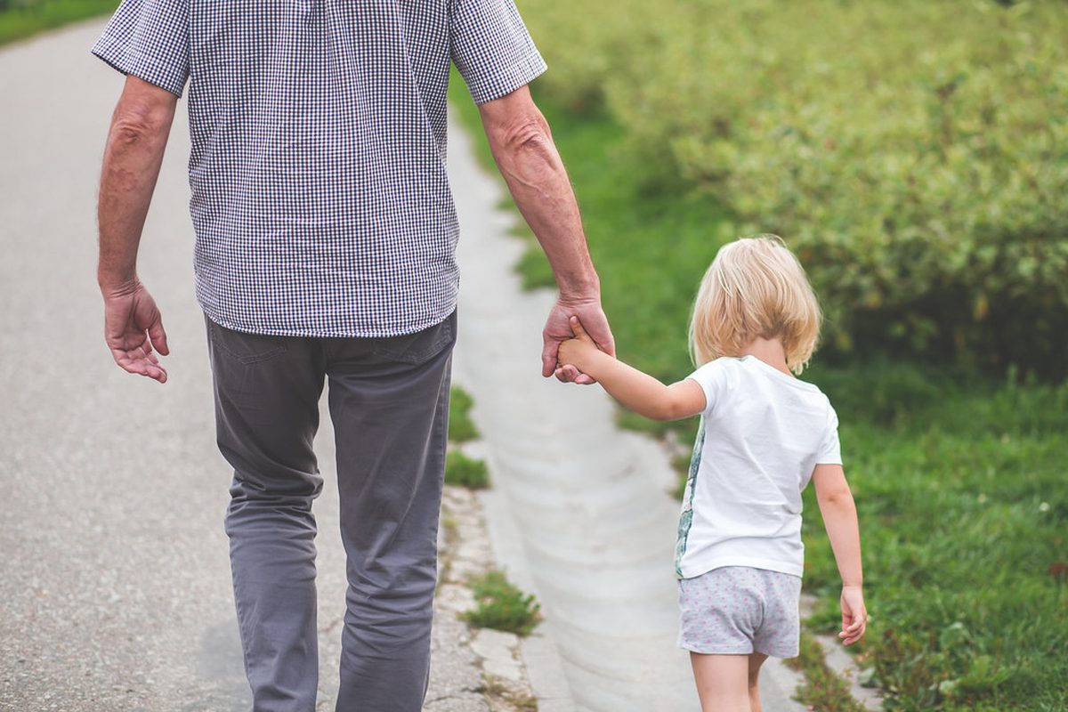 Safe Transfers at Home: Bed, Chair, Toilet and Car, and When One Person Is Not Enough — in-home senior care in North Texas