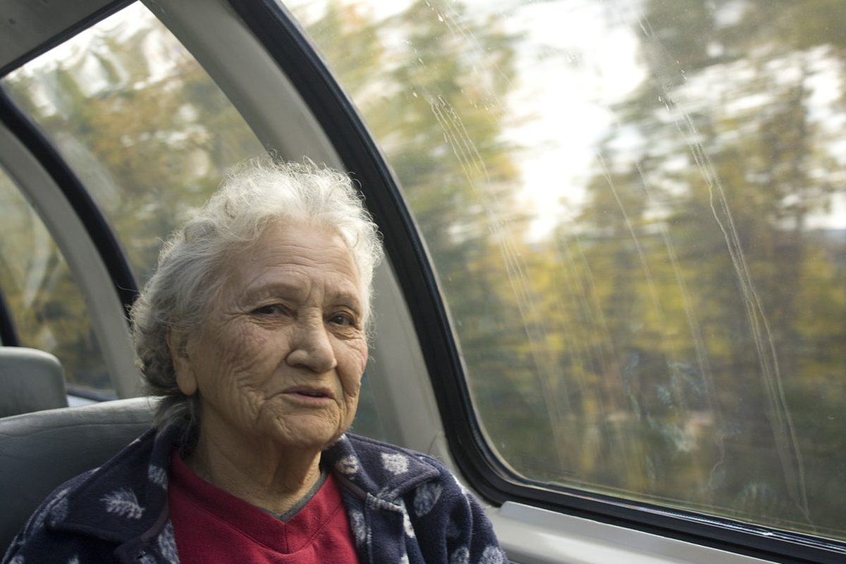 When a Parent Stops Driving in Dallas: Keeping the Week Intact — in-home senior care in North Texas